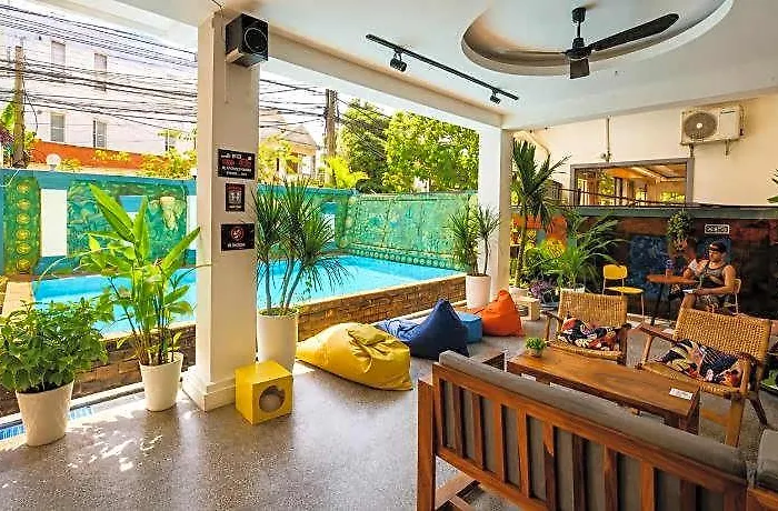 The Place & Pool Bar 酒店 暹粒